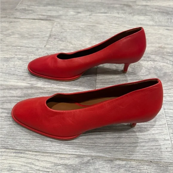 Reformation red Gracelynn pumps - Picture 7 of 9